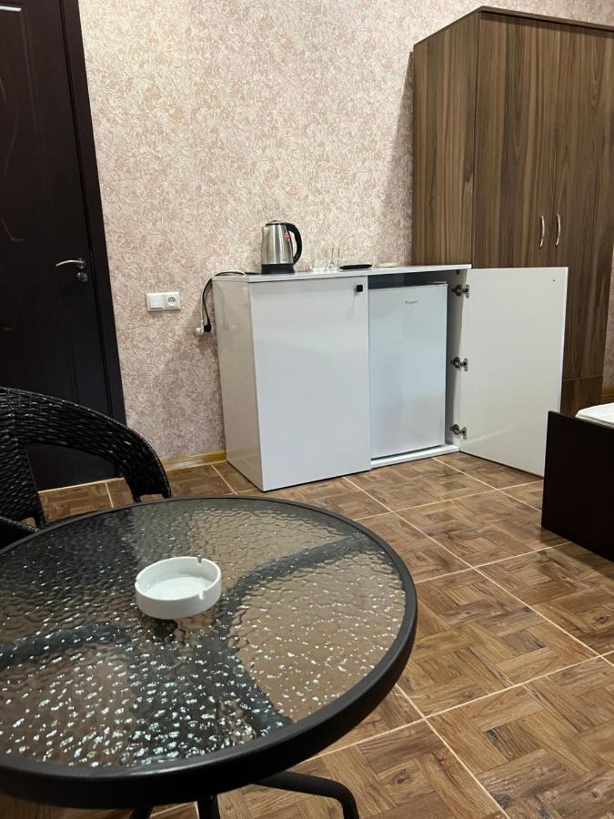 Twins Guest House Batumi Eksteriør bilde